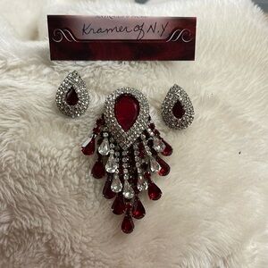 Vintage Jewelry-Kramer of New York 3 pieces brooch and clip on earrings, stamped